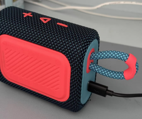 藍牙音箱選哪個牌子？塞納、西圣、JBL三大藍牙音箱測評推薦！