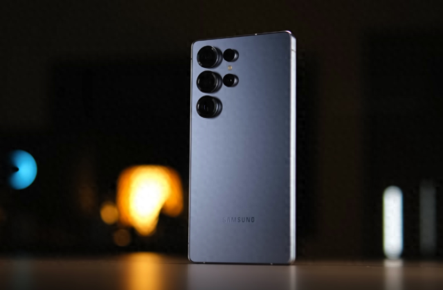 三星不讲武德，发布四个月后降了1800元，机皇价格接地气了