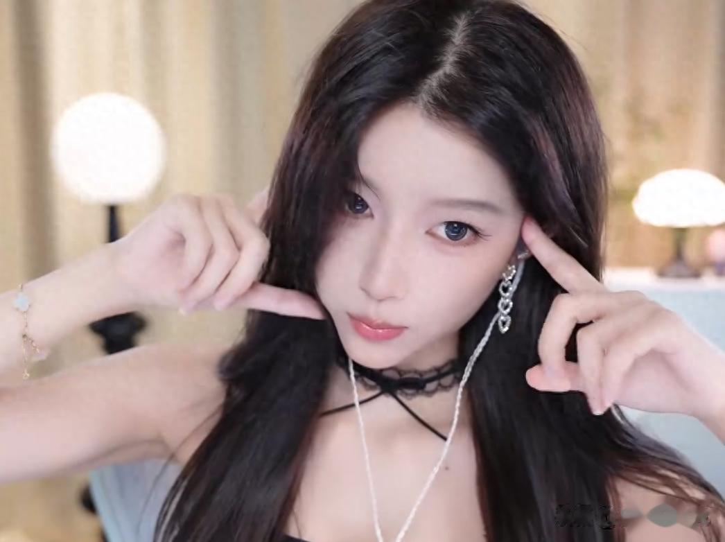 萌七连麦情侣主播,被误认为是情敌被上嘴脸,萌七:我啥也没干啊