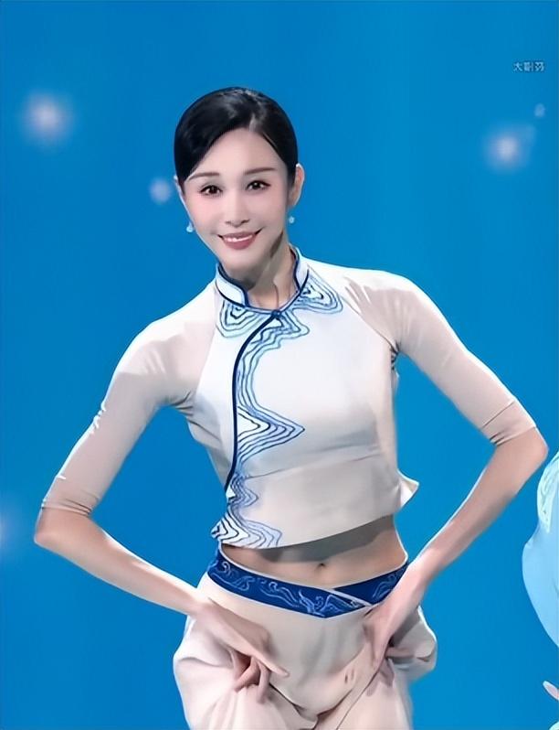 戏剧梅花奖暴露咖位:周涛靠边站,秦海璐上不了桌,C位全是大佬