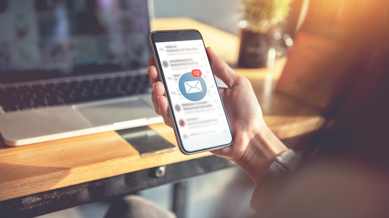 手机删除的照片，都保存在这里，教你一招，立马恢复回来