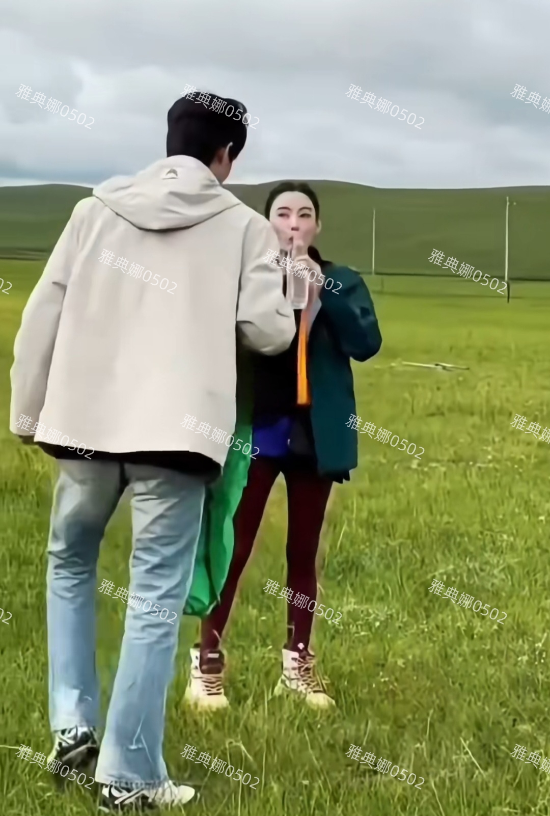 张柏芝在内蒙时就瘦脱相了还一直在吃药， 后面没录应该是身体原因