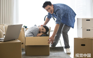 新婚夜，女友一家做局赢走我爸五十万，还钱？好，我陪你们玩两把