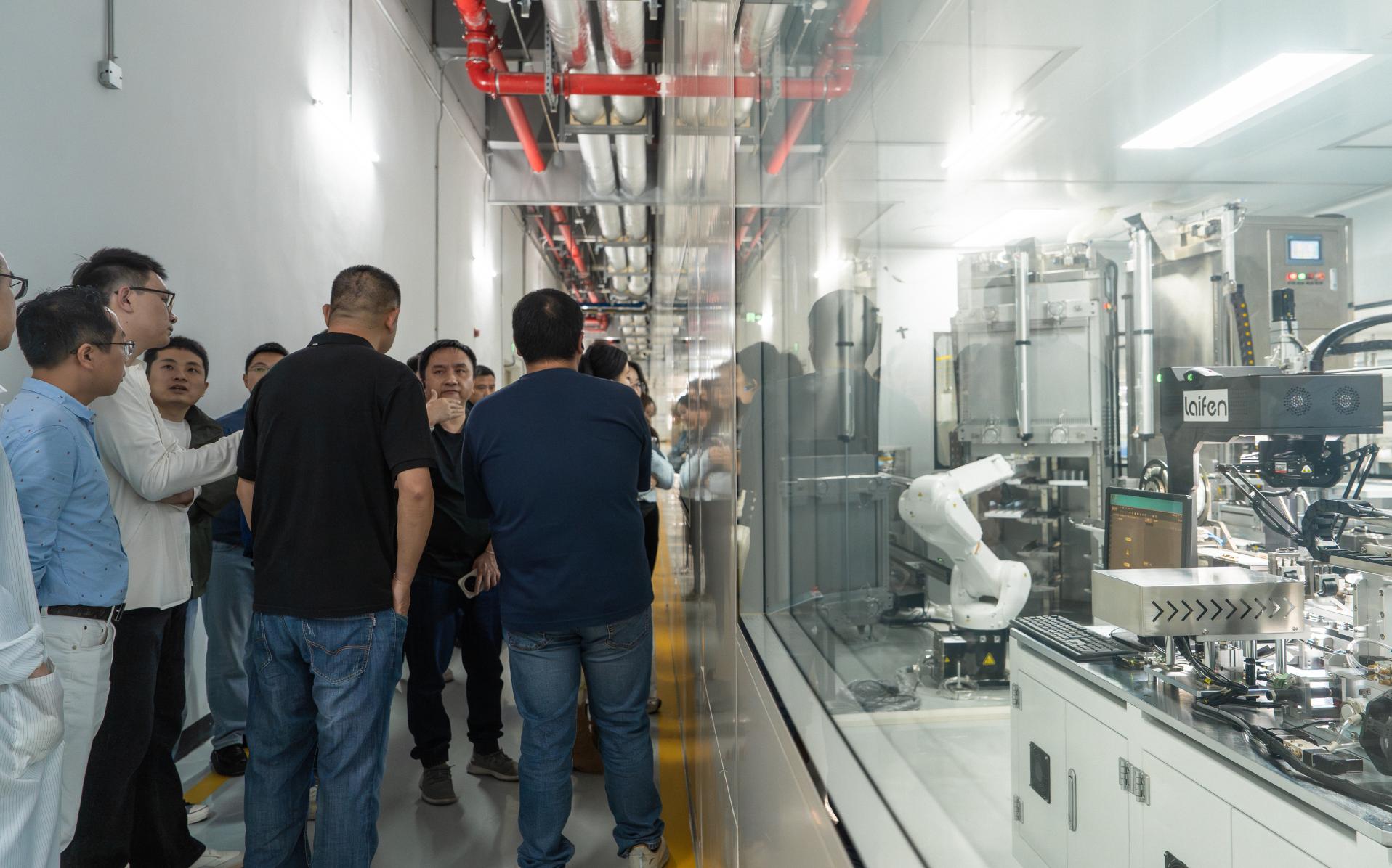 徠芬憑什么這么火？深入珠海超級工廠，我找到了答案