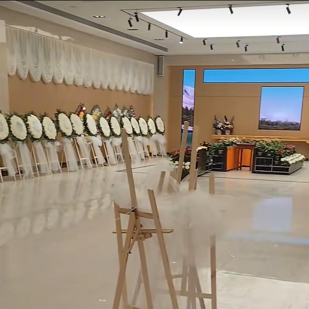 何晴葬礼现场曝光，知情人发声透露细节，令人担心的事还是发生了