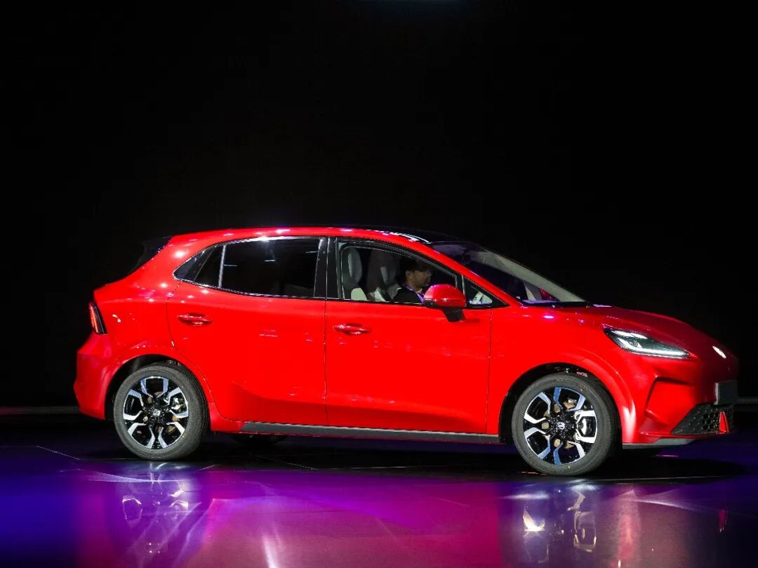 现象级全新MG4四连破万！OTA持续进化 新增10项与优化6项功能