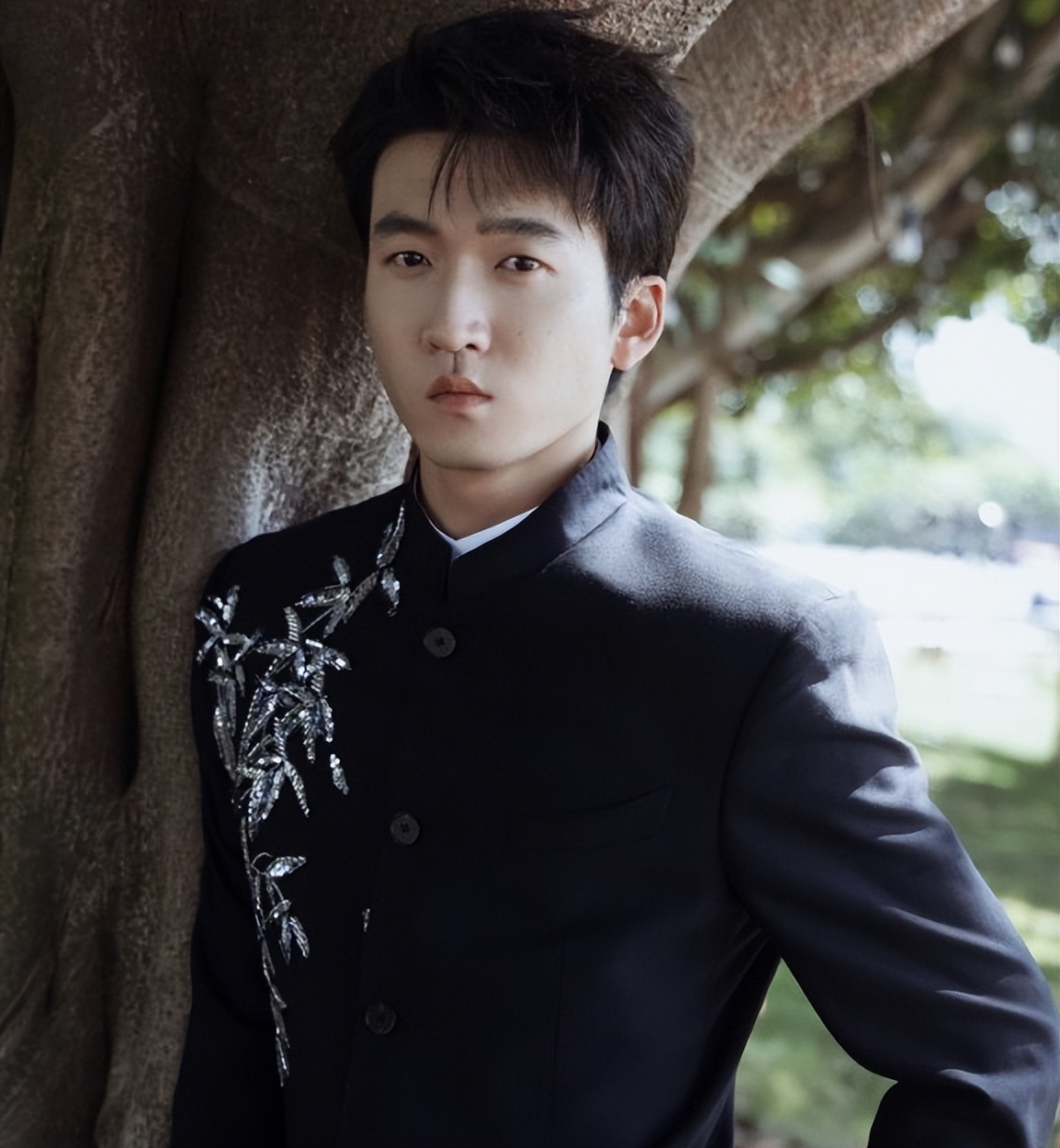 长相平平演技却一般，出道21年的石云鹏，凭实力混成了“潜力股”