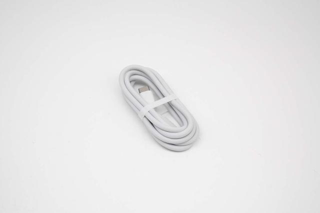 便攜與性能兼得？紅魔氘鋒能量塊mini65W充電器評測