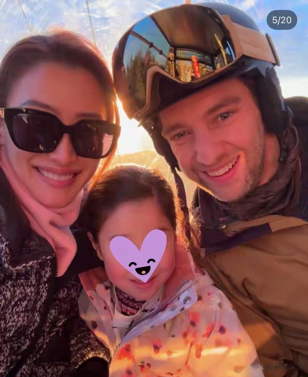 谢婷婷庆两周年纪念，小7岁男友戴戒指拥吻，6岁女儿笑成表情包