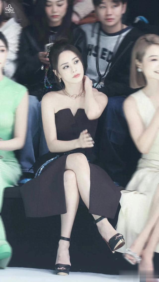 阿娇真会长,脸蛋贼漂亮,下半身可忽略