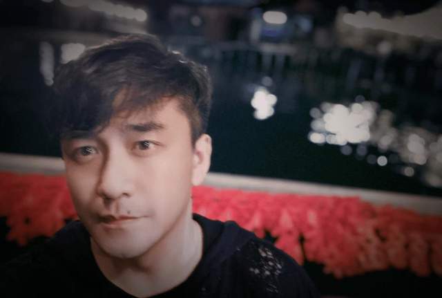 演员朱媛媛因病离世，众多艺人纷纷发声悼念，翟天临怒怼网友遭嘲