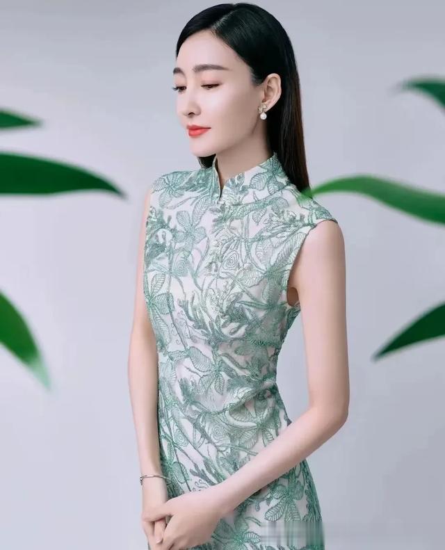 美女图集第661期——王丽坤