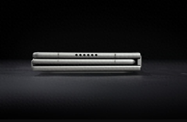 继华为之后,传音再出一款三折叠手机,但设计有所不同!