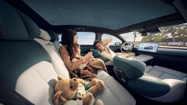 东风日产轴距超2米9合资轿车，仅11.99万元起！