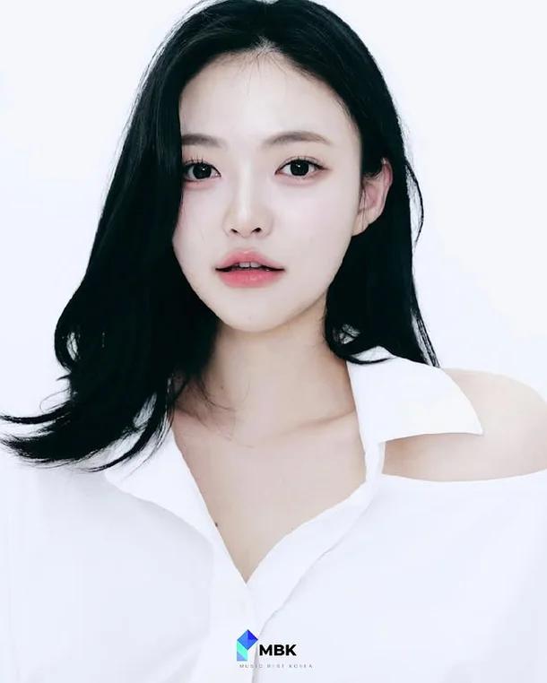 前韩国女团成员否认“妈妈桑”传闻，所属社澄清