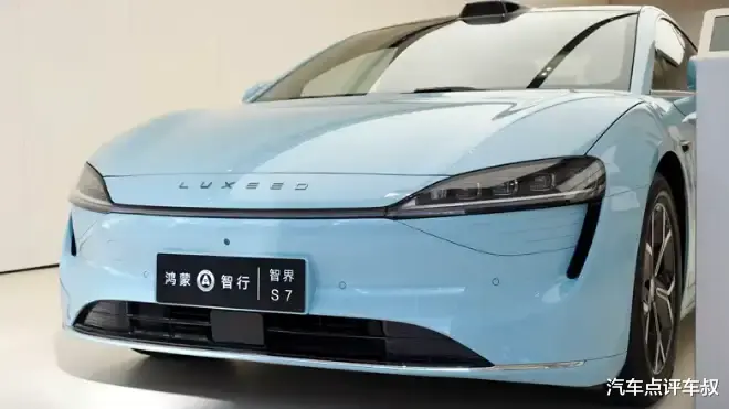 销量逐月下滑，全系降价，智界为何起不来？