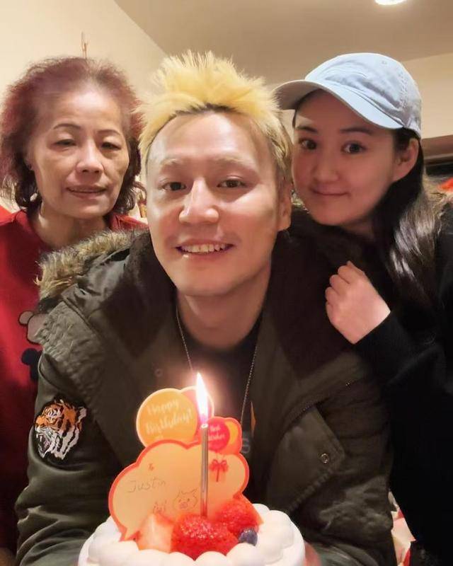 说到香港男星张建声的名字时,相信网友们对他还是不陌生的