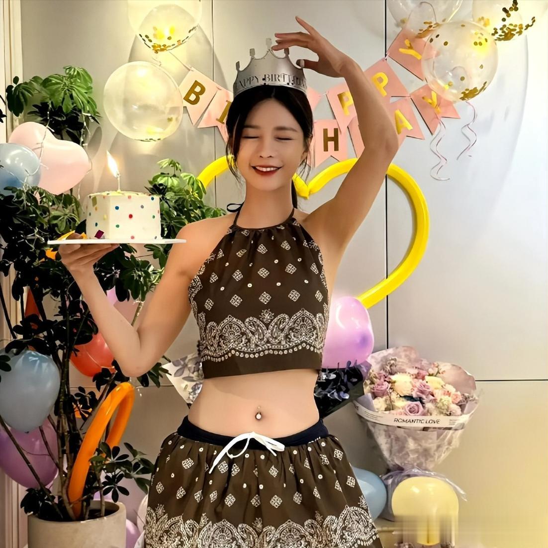 沈梦辰和杨迪在跨年发生肢体冲突？本人下场回应，婉称交情依旧