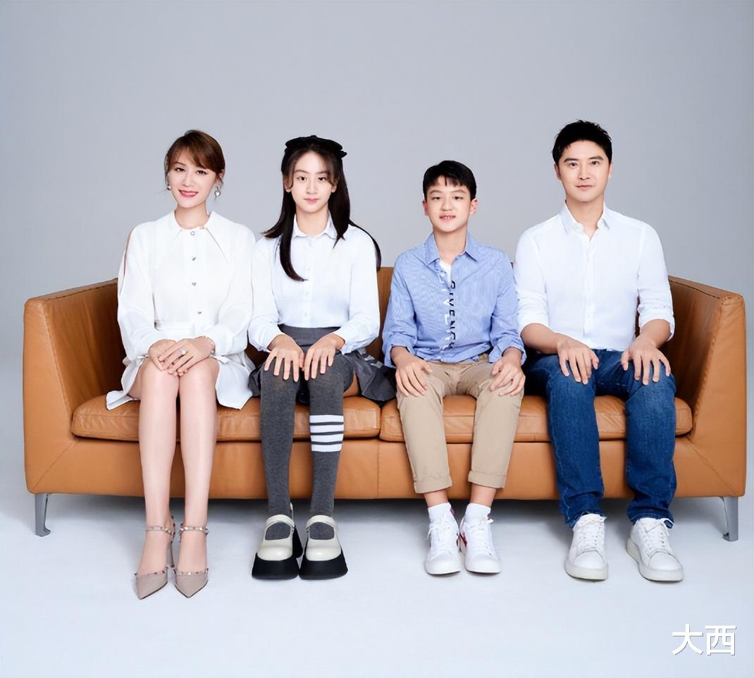 田亮一家近照,46岁身家过亿,老婆女儿颜值高,进娱乐圈很成功