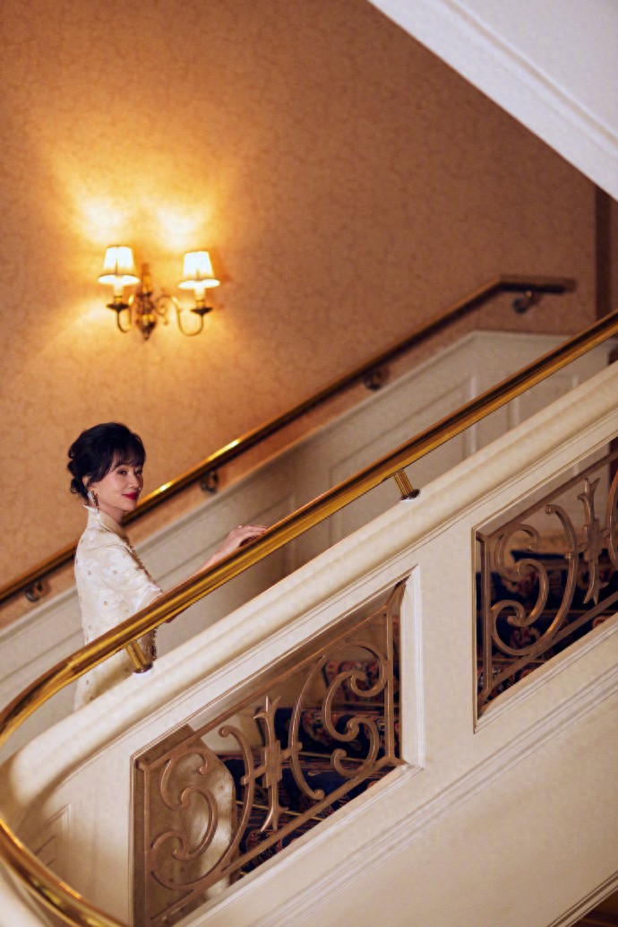 赵雅芝老师今日份营业写真，高贵气质藏不住