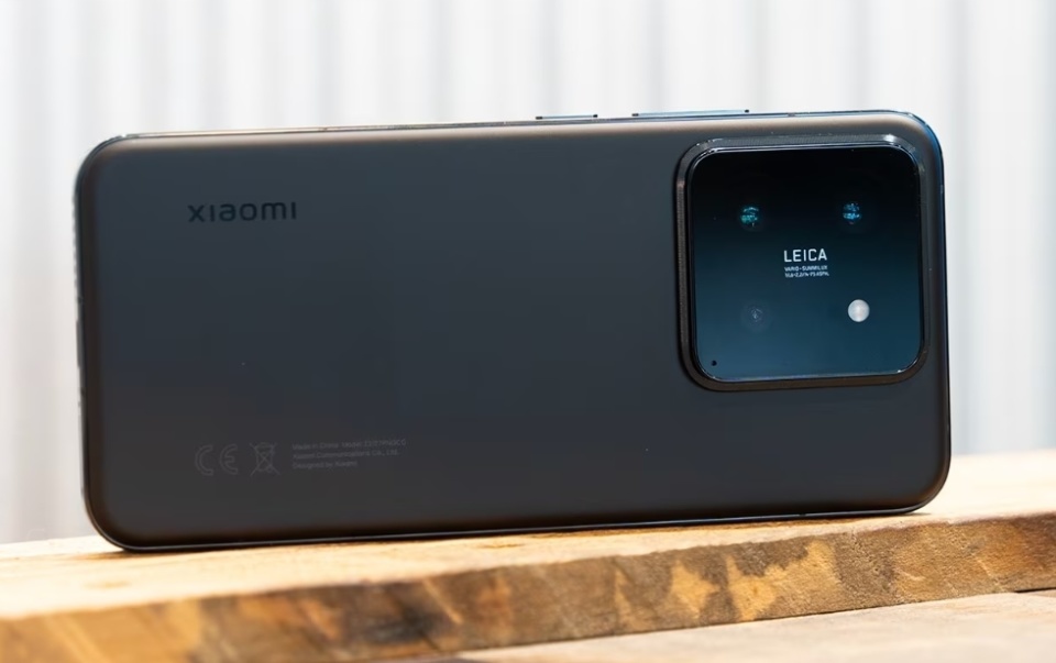 小米徹底“攤牌了”，從4299元跌至2285元，賣得好也繼續降