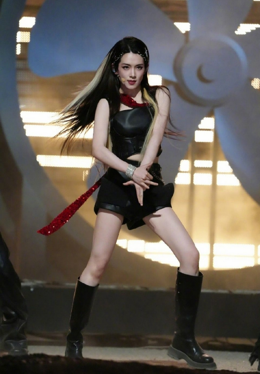 《浪姐6》陈昊宇：帮唱投票断层领先，她的人生根本不需要被定义