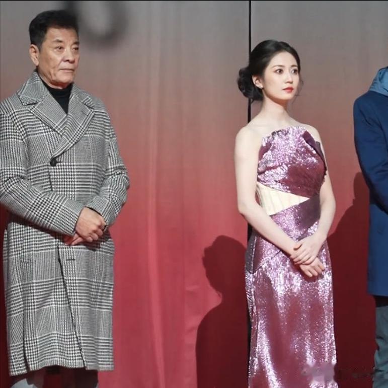 难怪何晴葬礼也没出现，前男友和前夫新动态曝光，都不是省油的灯