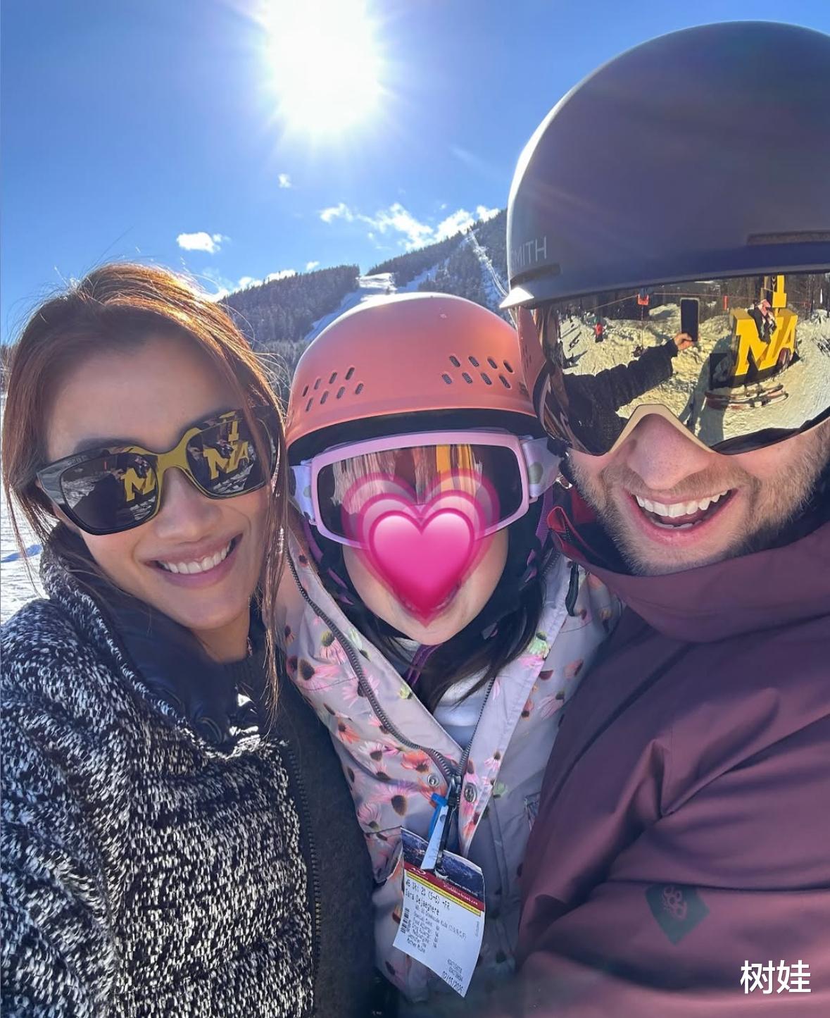 谢婷婷临盆前带6岁女儿出游，小7岁男友陪伴，三人在海边烧烤漫步