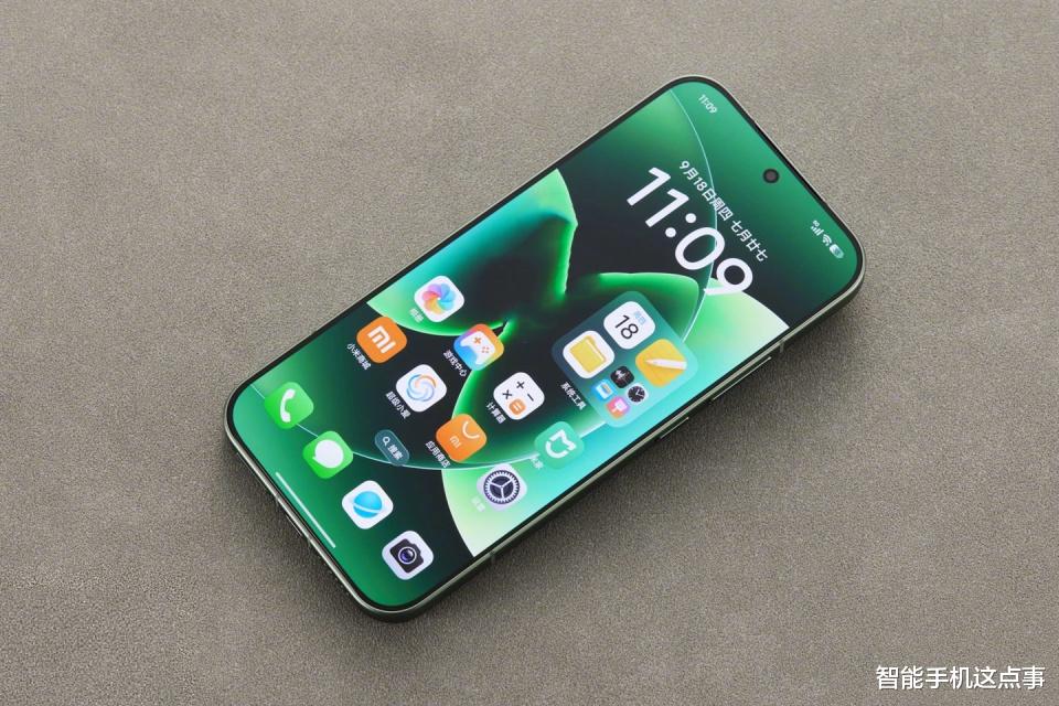 小米17 Ultra突破性曝光：圓形三主攝+多光譜傳感器，高端影像再進(jìn)化！