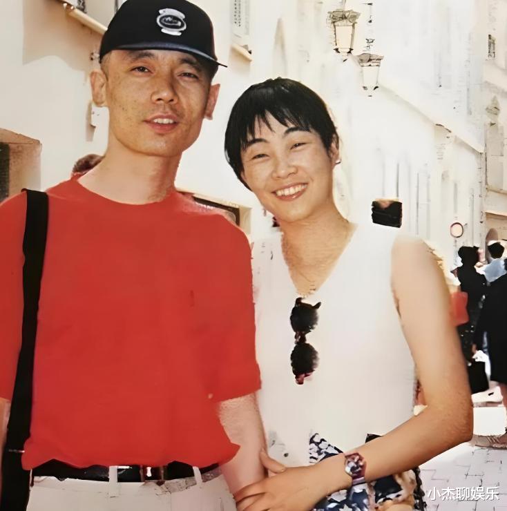 1995年葛优赚350万给妻子,她转头在北京买4套房,葛优:不服不行