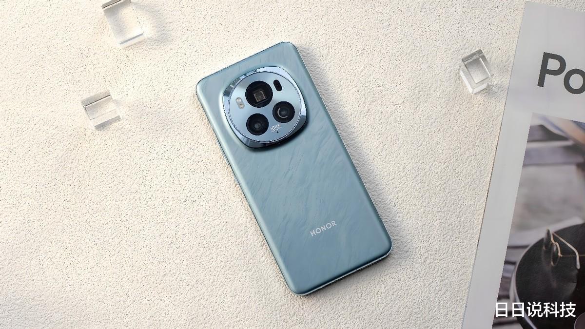 榮耀半價清倉，跌價3000元，1.8億像素+5600mAh+衛星通信