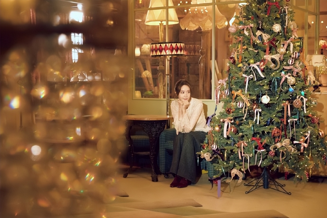 圣诞氛围拉满！林允儿美图赏析