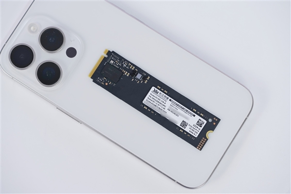 疾速7000MB/s！長江存儲PC450 1TB SSD圖賞