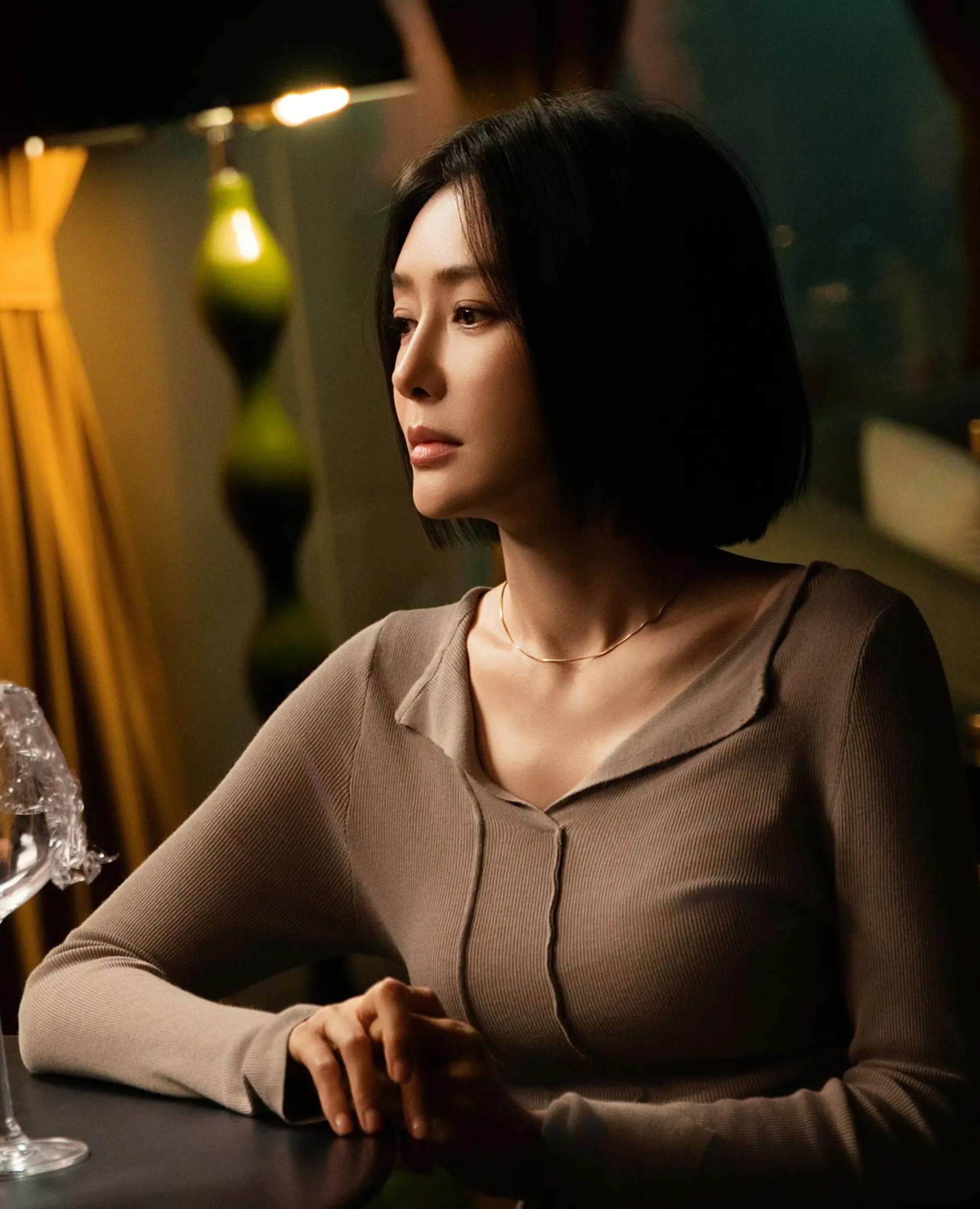 秦岚剧场写真美图