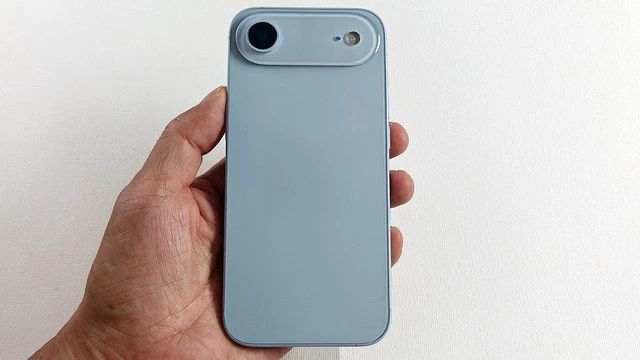 iPhone17Air真機體驗：手感逆天，續航感人