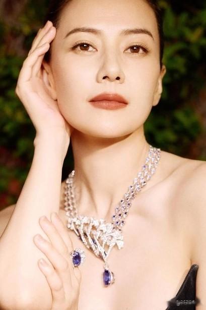 无滤镜不扮嫩？这样的高圆圆怎能不爱？