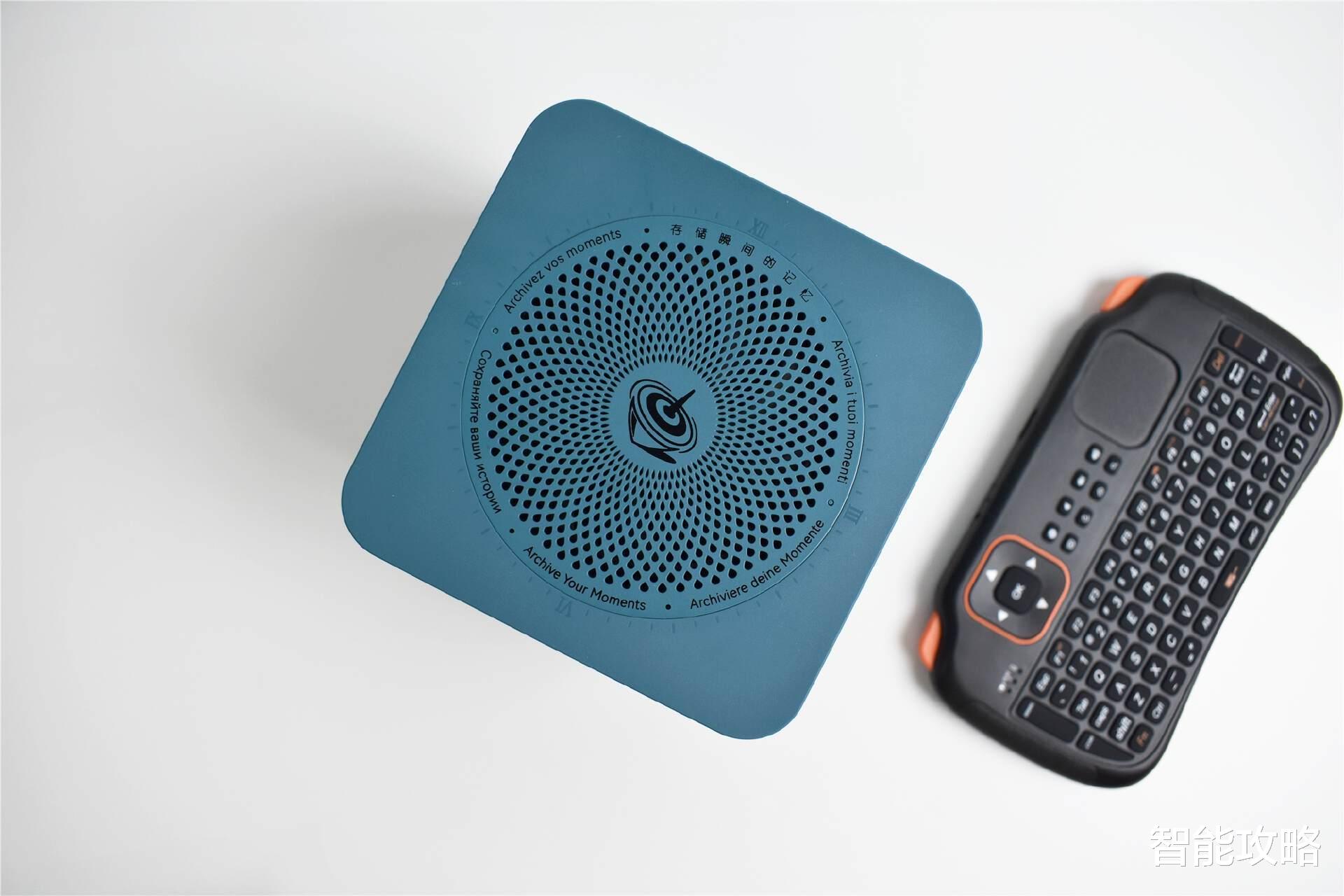 全家手机内存告急?24TB六盘位迷你主机+飞牛OS拯救storage!