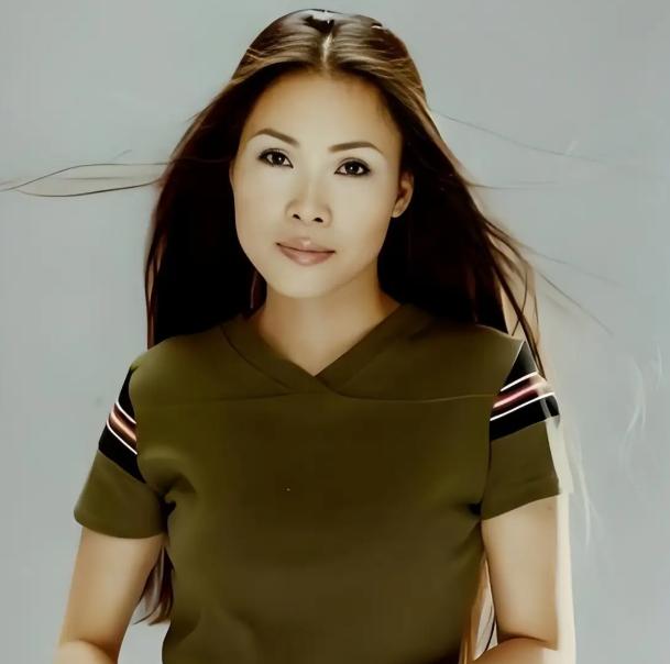 那英没想到，自己的同门师姐田震，如今竟也走上了和刀郎一样的路