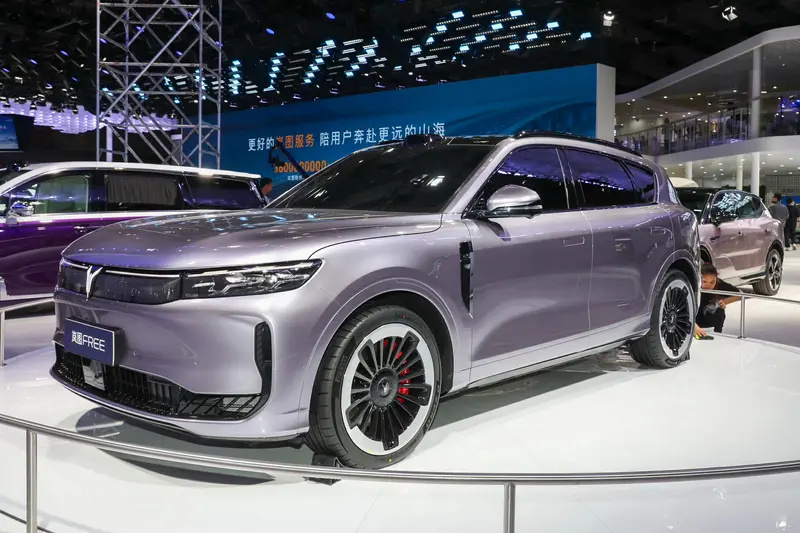 華為東風強強聯手！全球首搭華為ADS 4+鴻蒙座艙5.0，劍指理想L6