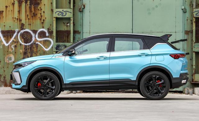 吉利全新SUV，爆181马力，76秒破百