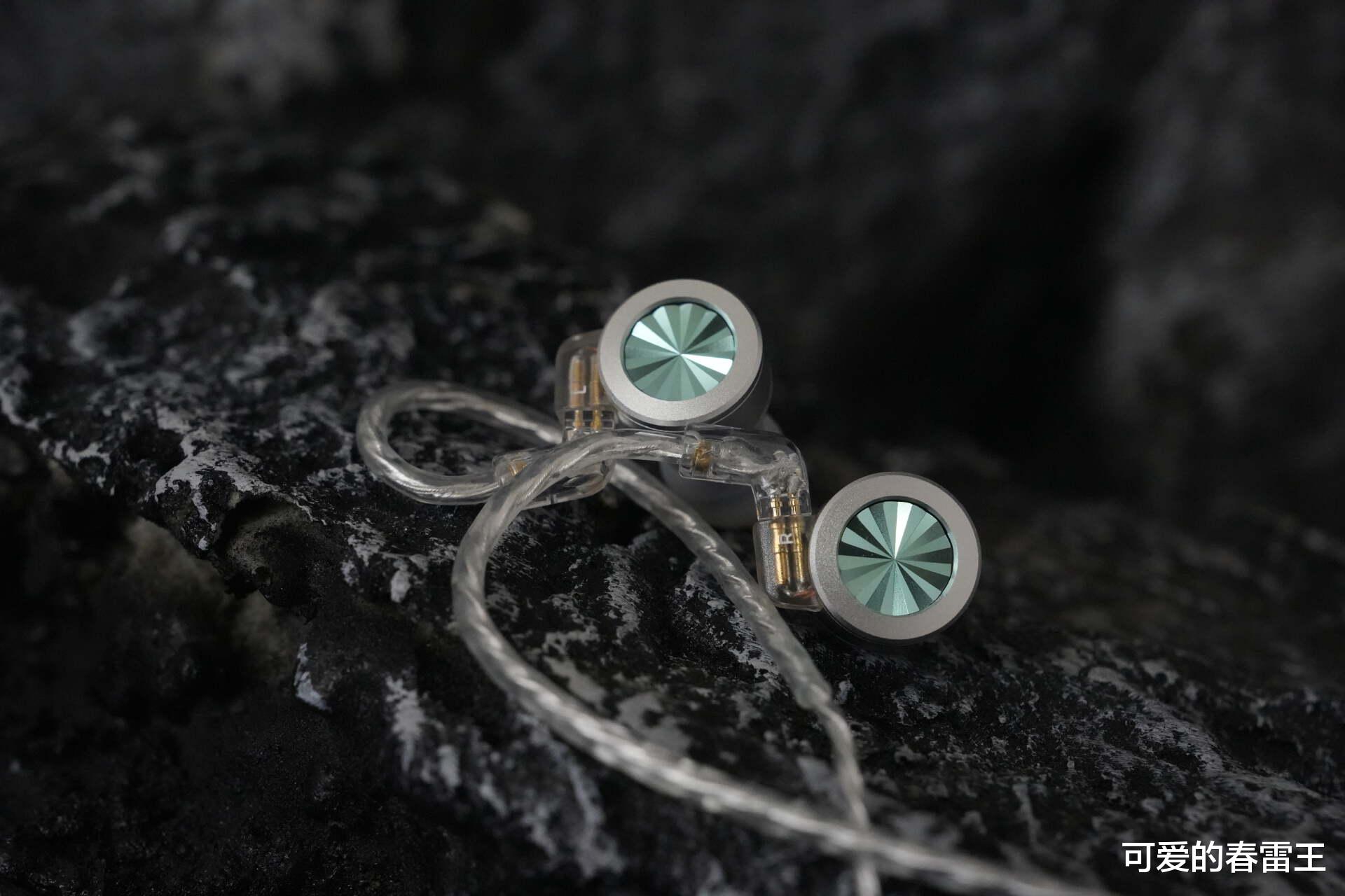 百元价位的全能音频伴侣：铄耳D02全场景HiFi耳机深度体验