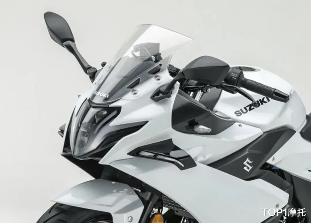 29匹马力+定风翼！铃木GSX250R新款申报，升级透镜大灯，动力首次提升