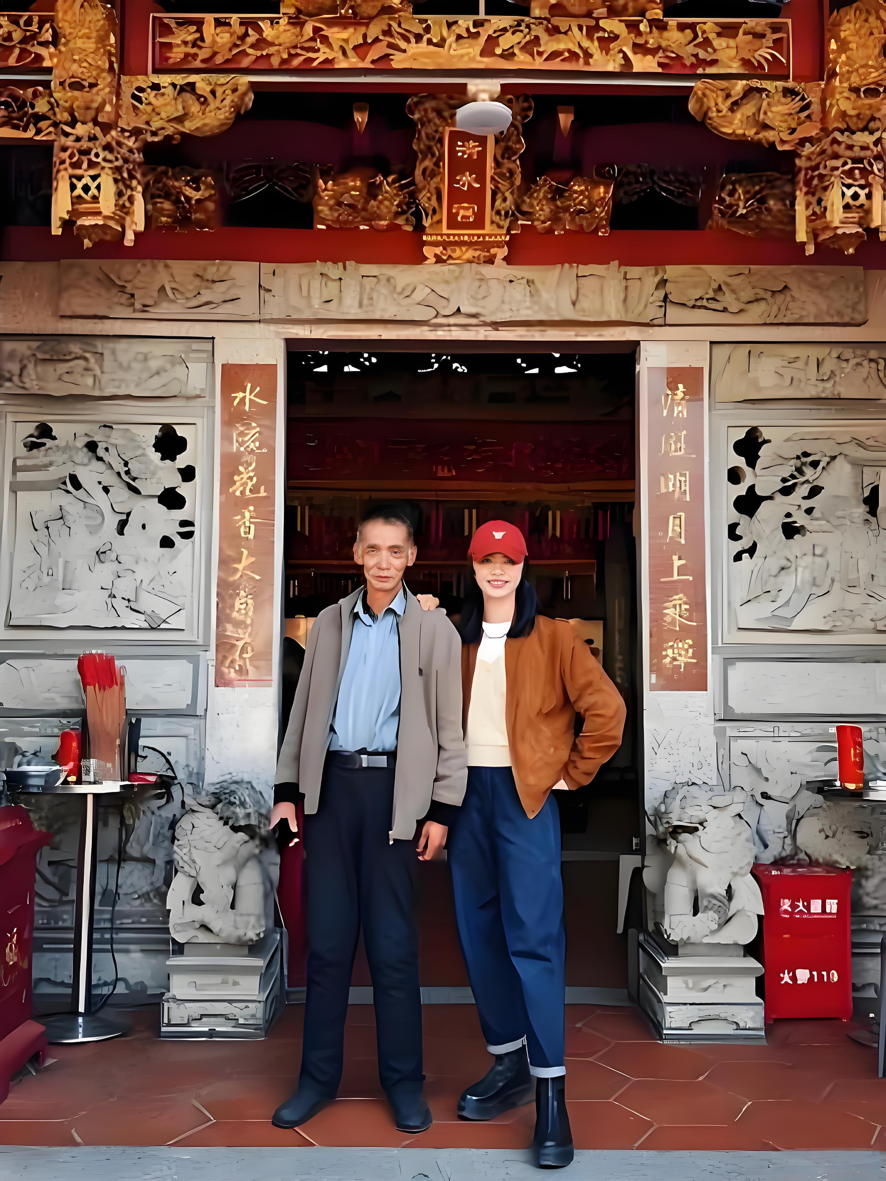 姚晨发文纪念高崎机场即将关闭 ，带儿子打卡即将消失的机位