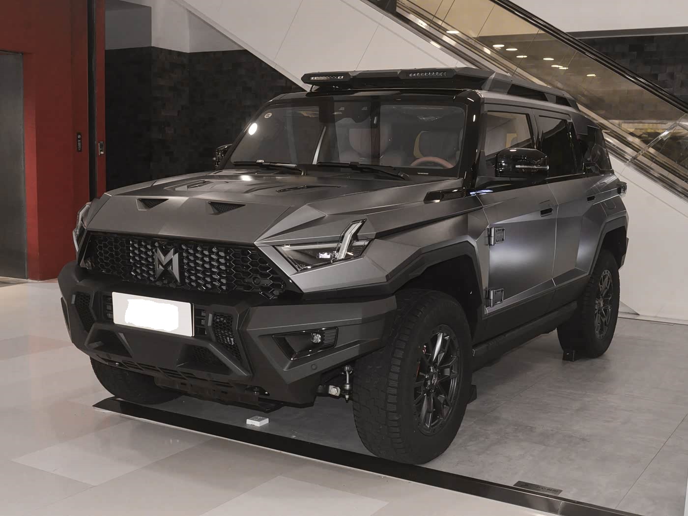 2026款猛士917上市！63.77万起配机甲外观，四电机系统，续航出色