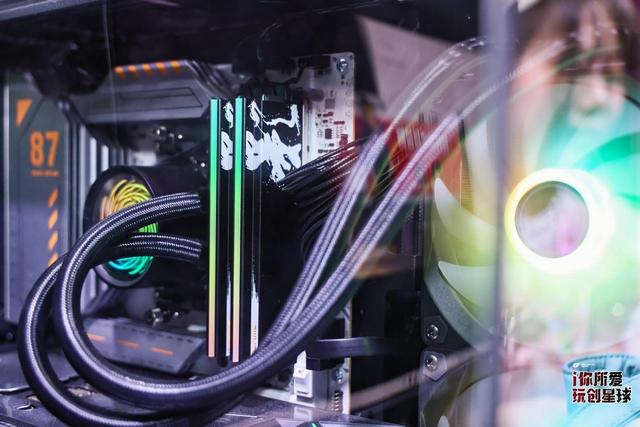 七彩虹燃爆BW,AI硬件引领新纪元