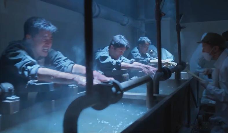 李乃文赌对了！电影《731》口碑井喷破10纪录，王志文出场引惊呼