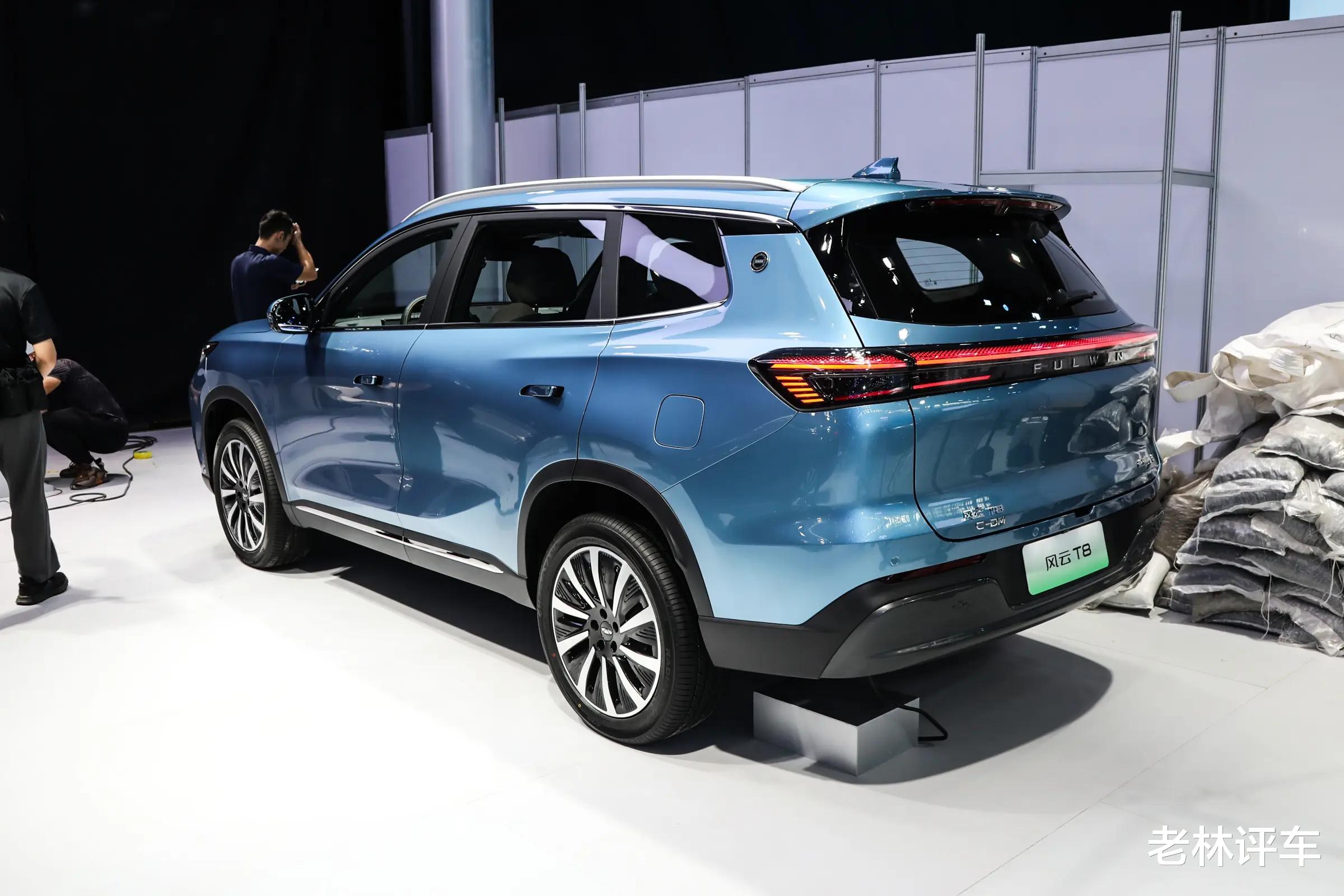 奇瑞“杀疯了”！新车9.99万起，续航2000km，还看啥合资车？