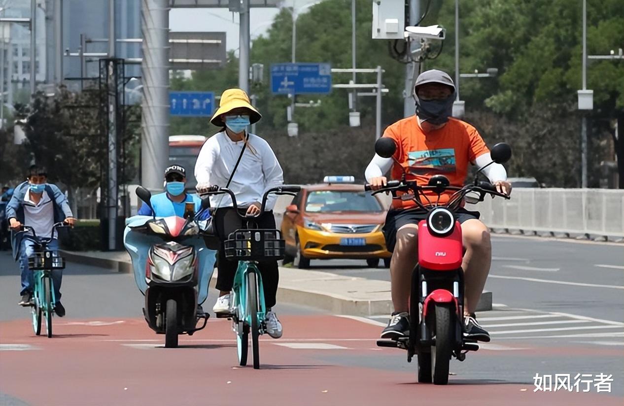 除了“自放电”以外,这3个配置一直在耗电,影响电动车续航里程