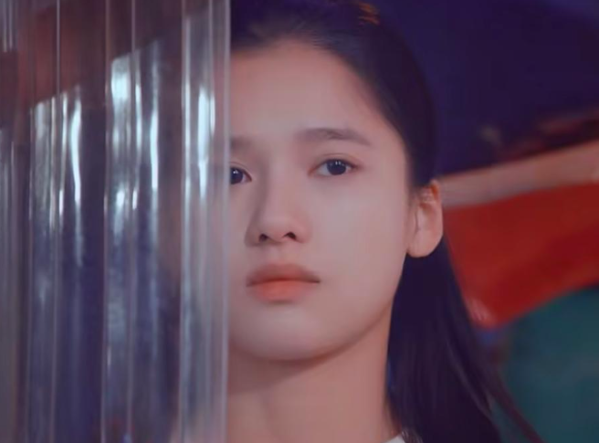 《无名》没捧红她，《藏海传》接着捧，如今26岁搭档肖战，红了