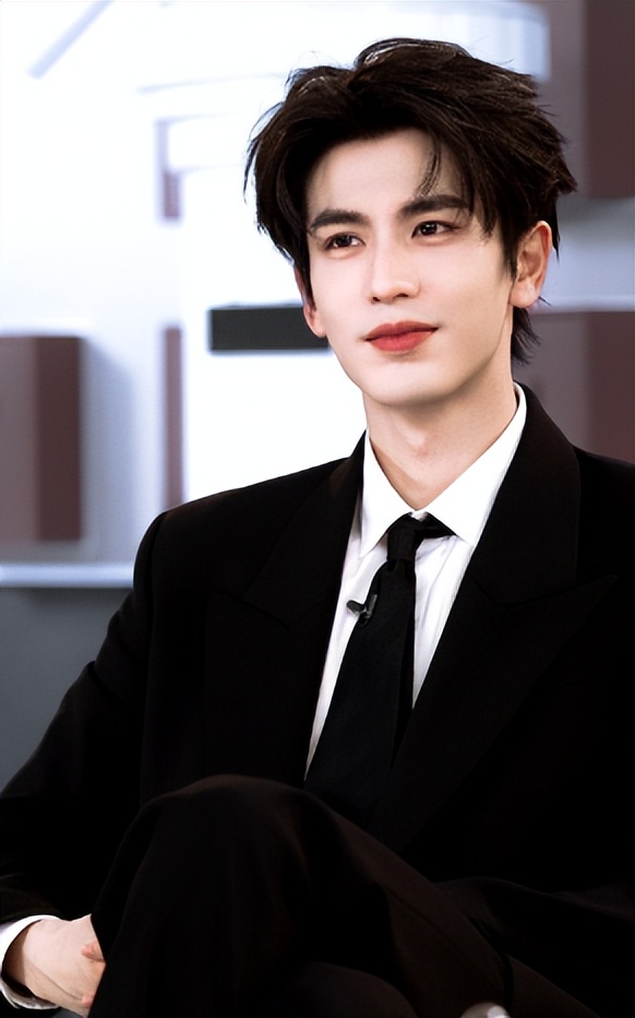 5大央企“点名”，暴露27岁张凌赫真实处境，白鹿一个字都没说错